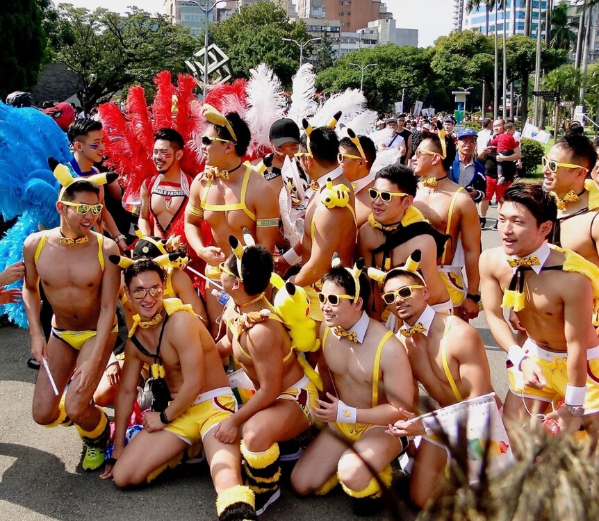 Taipei_Pride_2018_02.thumb.jpg.63a67dd6159b84ec13697823faaf25fc.jpg