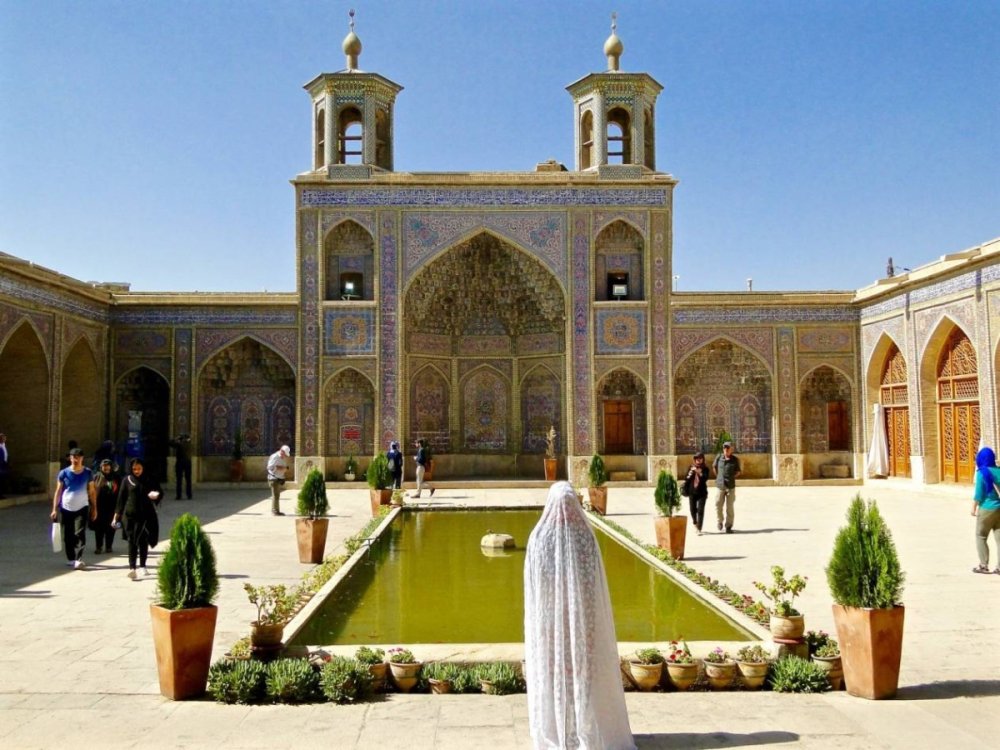 Shiraz_Mosque1_lr1.thumb.jpg.e8cebdbd64e72fc65ffb1efae6098d60.jpg