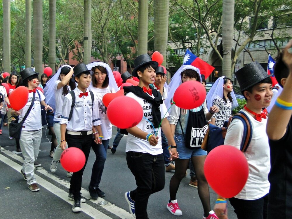 1390221487_Taipei_Pride_2013_lr16.thumb.jpg.1b892b4742d47ef80882b698f23d7d3d.jpg