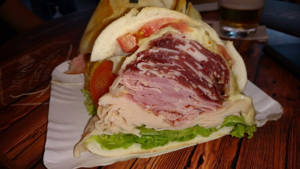 Mane sandwich.jpg