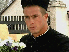 tumblr_n26g3cFxFh1sznk6ro1_250sq.gif.ae02129fbef0c768b86dc30a8a2b2bc6.gif