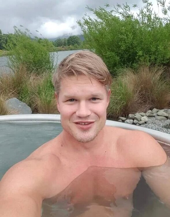 Screenshot_20220214-181223_Instagram.thumb.jpg.23a8b616db1bd539630c766f90366866.jpg