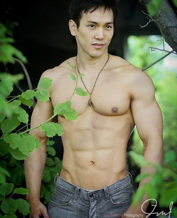 qtumblr_o7mbkuEEUS1s41cgto1_1280.thumb.jpg.b6cb50979a874bb6a6131b44c3fcf007.jpg