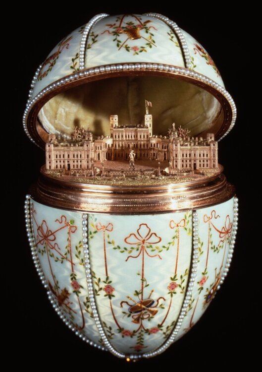 House_of_Faberge_-_Gatchina_Palace_Egg_-_Walters_44500_-_Open_View_B.thumb.jpg.157e0d6b825ab609e9ee79adf9265e11.jpg