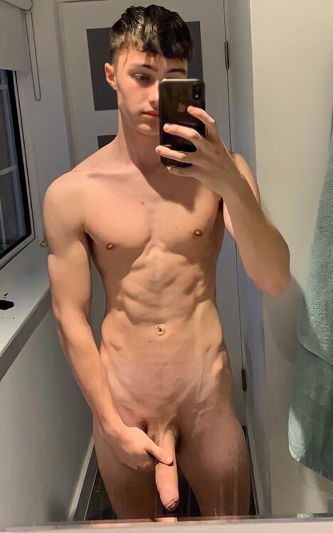 Selfie1.jpeg