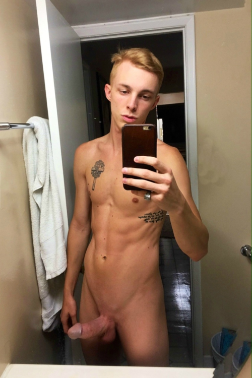 Selfie25.png