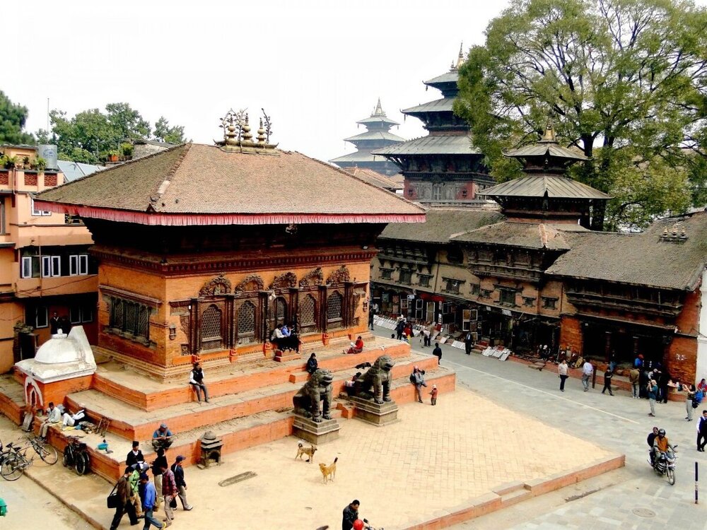 Kathmandu_Durbar_Square.thumb.jpg.a41636b4ee34c7cfff3418f4382869ac.jpg