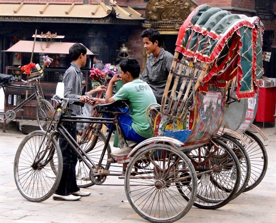 Kathmandu_Transport.thumb.jpg.6cbae28ef9a2f1ded81e3f08d5b71080.jpg