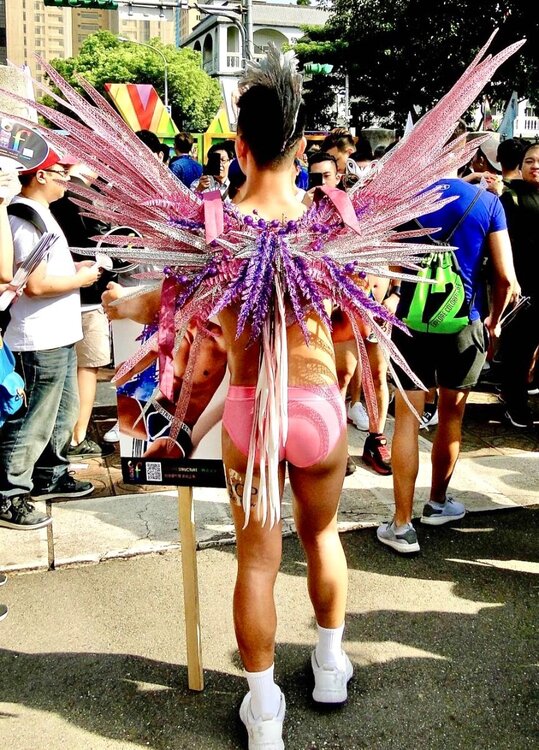 TPE_Pride_2018_lr09.thumb.jpg.cc515c2ccf940d06083aa0fd99dd86b3.jpg