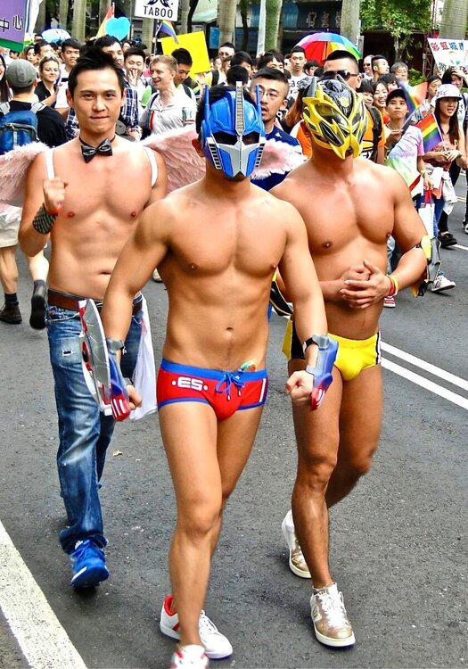 Taipei2014_Pride_Parade_lr14.thumb.jpg.df2863d356aba9d7ee2517c190b0c70b.jpg