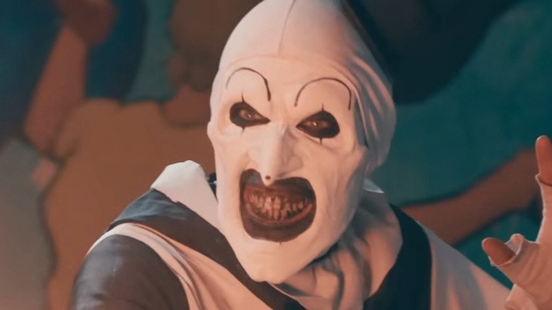 Clown12.jpg.8442ca46275de9c4b72c84cc26023467.jpg