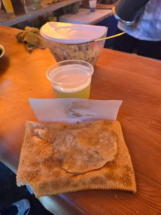 Rio de Janeiro - 2025 - Feira da Glória - Pastel and Caldo de Cana .jpg