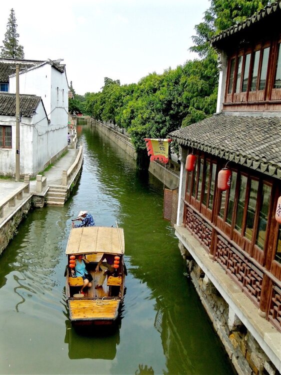 Suzhou_Waterway_mr.thumb.jpg.5ff2644cd89716ac809683c2fbdef911.jpg