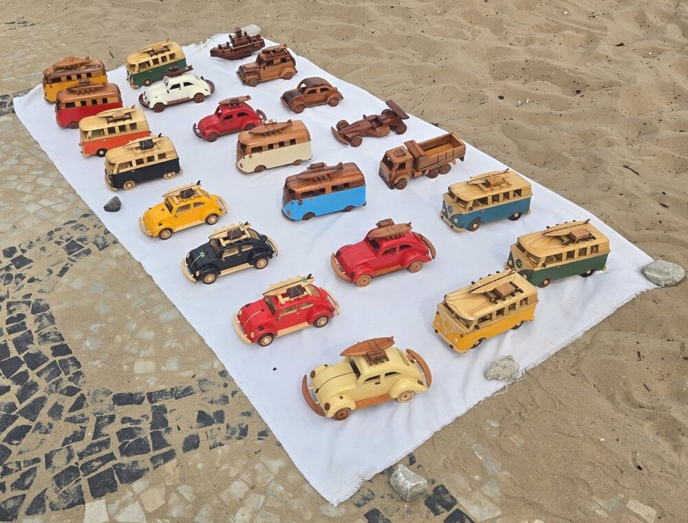 Rio de Janeiro - 2025 - Praia do Leblon - Cars.jpg