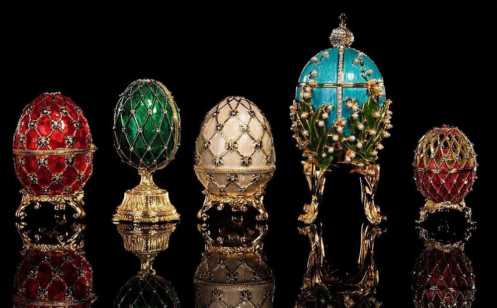 faberge-egges-jeweled.thumb.jpg.1024055745adbca816c59d21399ebda4.jpg