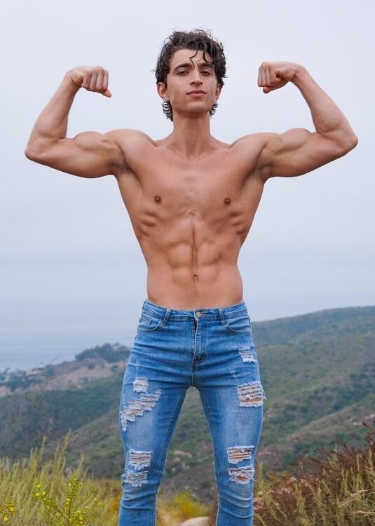Charlie Puglisi979.jpg