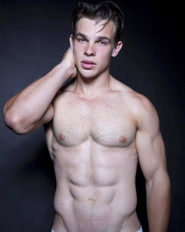 Charlie Taylor738.jpg
