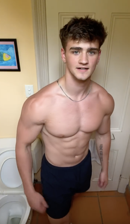 Evan Bodycomb203.png