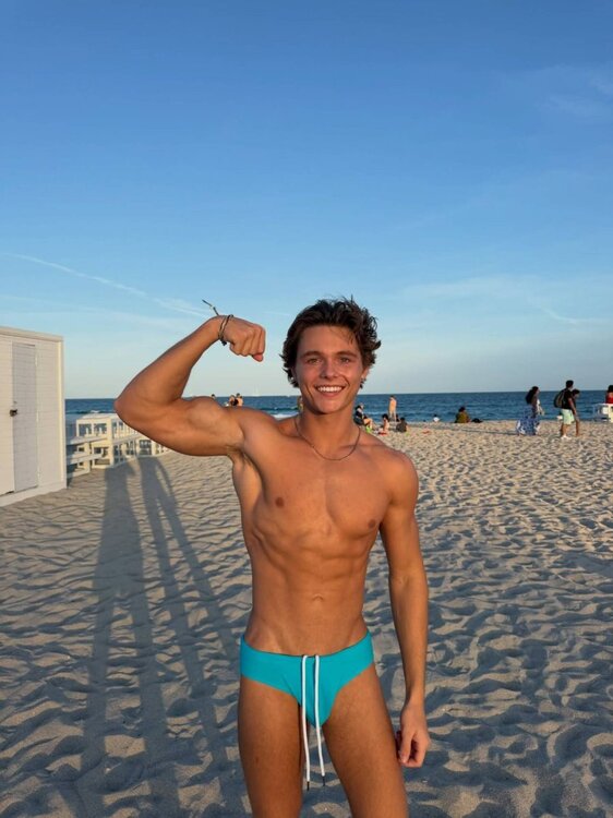 Evan Vanderzanden404.jpg
