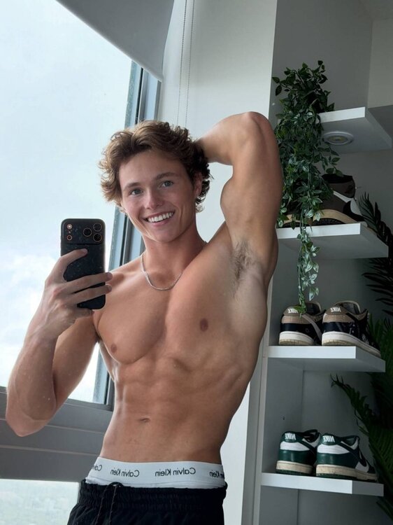 Evan Vanderzanden861.jpg