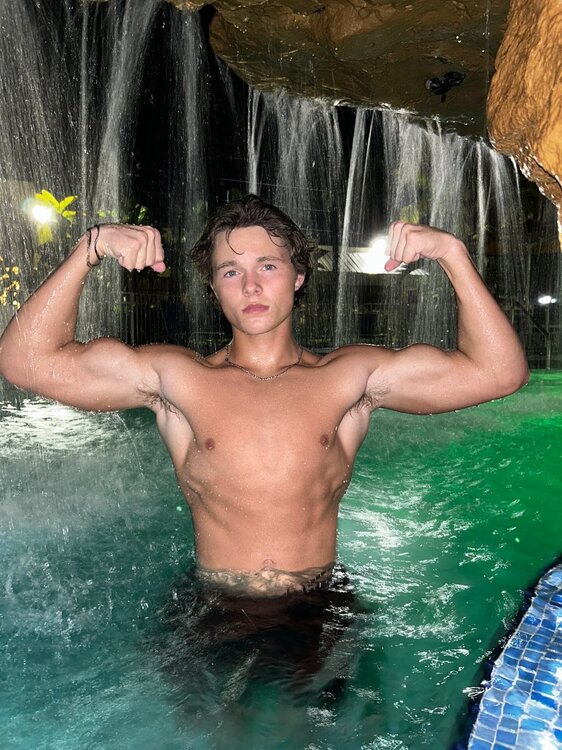 Evan Vanderzanden966.jpg