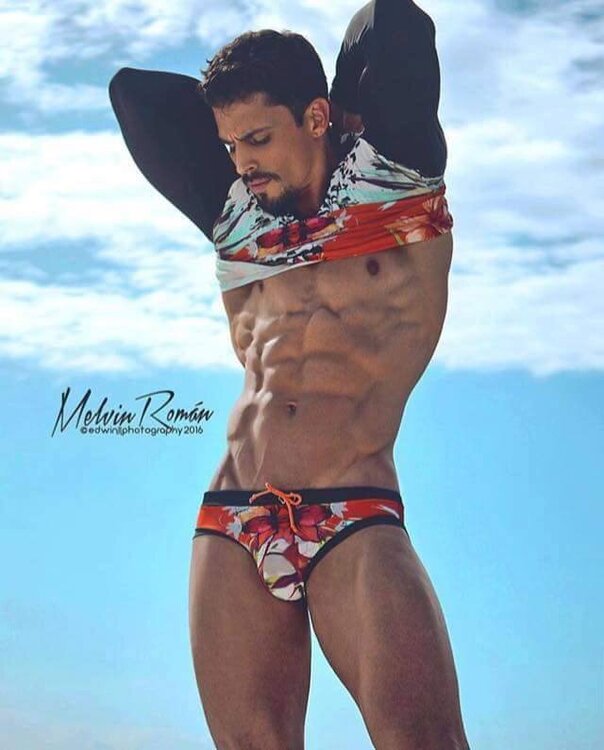 Melvin Roman09.jpg