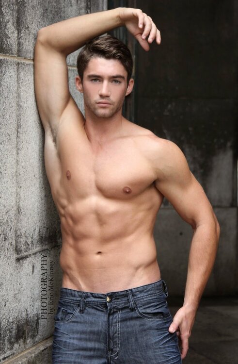 Austen Gravett7029l.jpg
