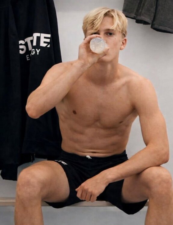 Lucas Bergvall21.jpg