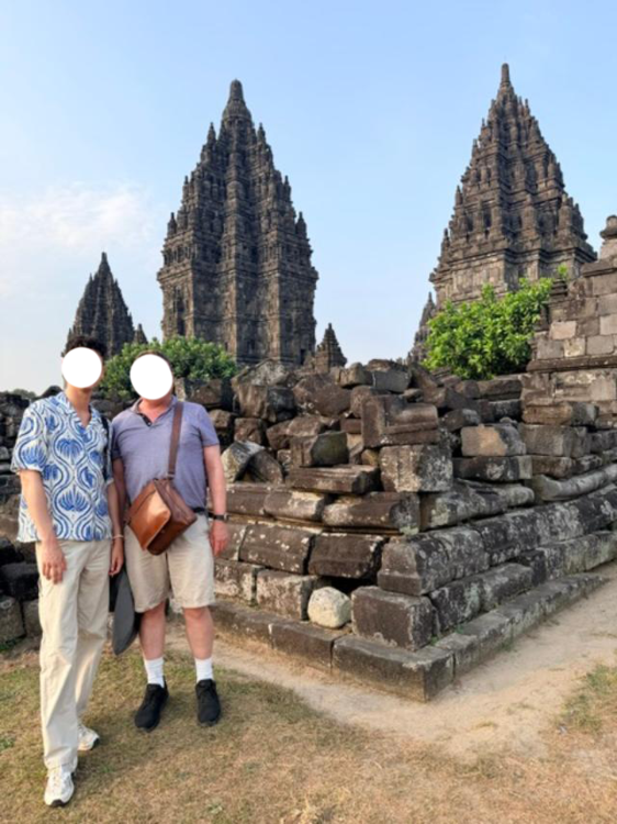 Prambanan-defaced.png