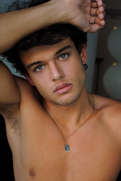 Gabriel Castro897.png