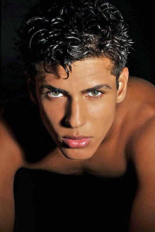 Gabriel Oliveira33504.jpg