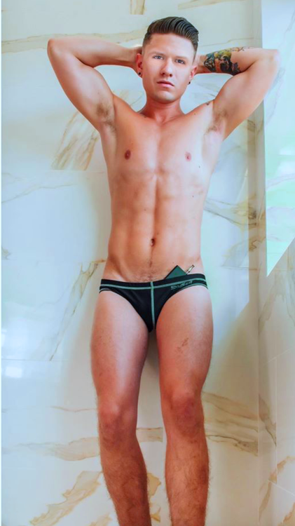 Joey William Suarez043.png