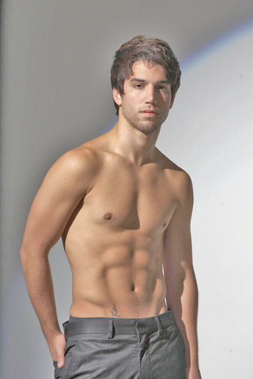 OskarRordriguez_09.thumb.png.7f810bf3362075a2cc4dc2640fcc0833.png